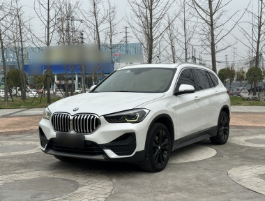 BMW X1 2020 BMW X1 2020 car image