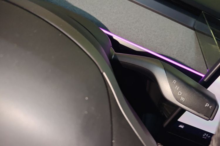 Tesla Model Y 2024 #14 Tesla Model Y 2024 car image #14