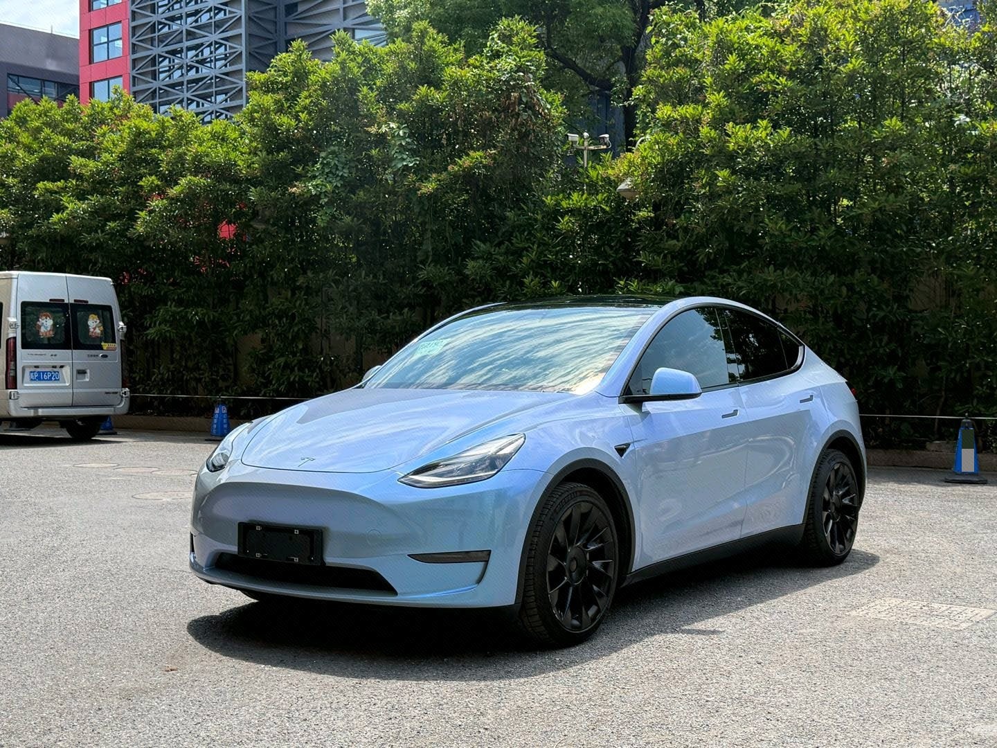 Tesla Model Y 2021 car image 