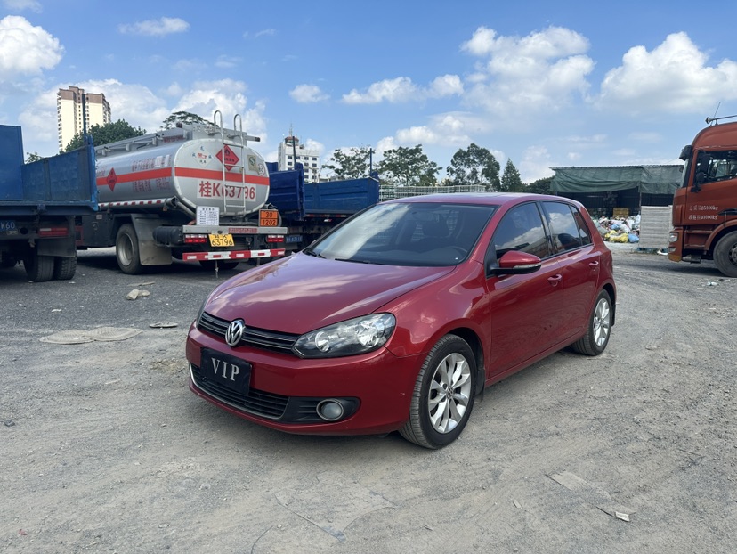 Volkswagen Golf 2013 car image 