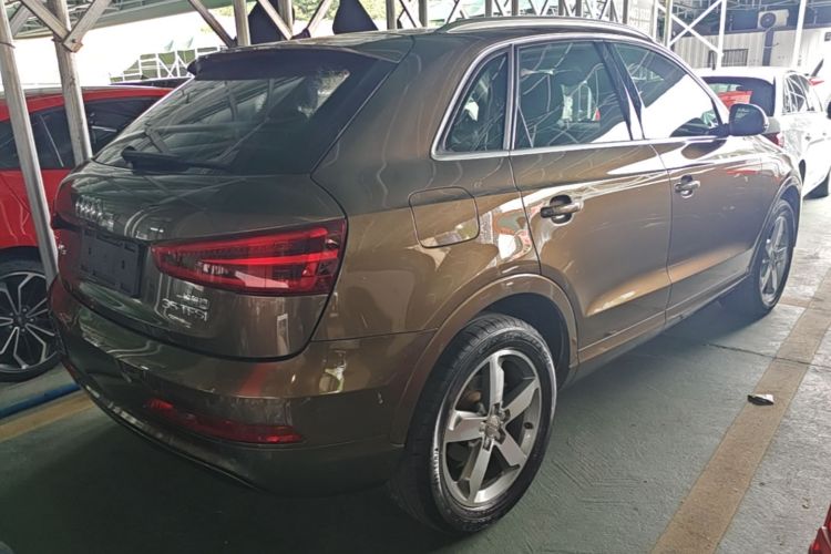 Audi Q3 2016 car image #7