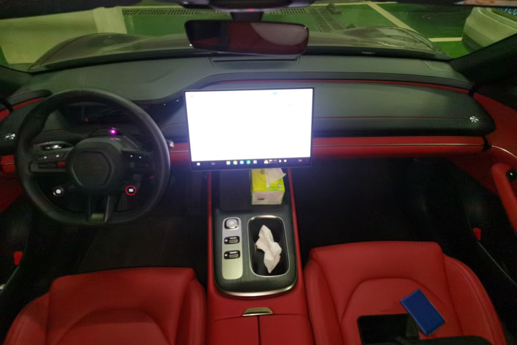 MI SU7 2025 imagem de carro #12