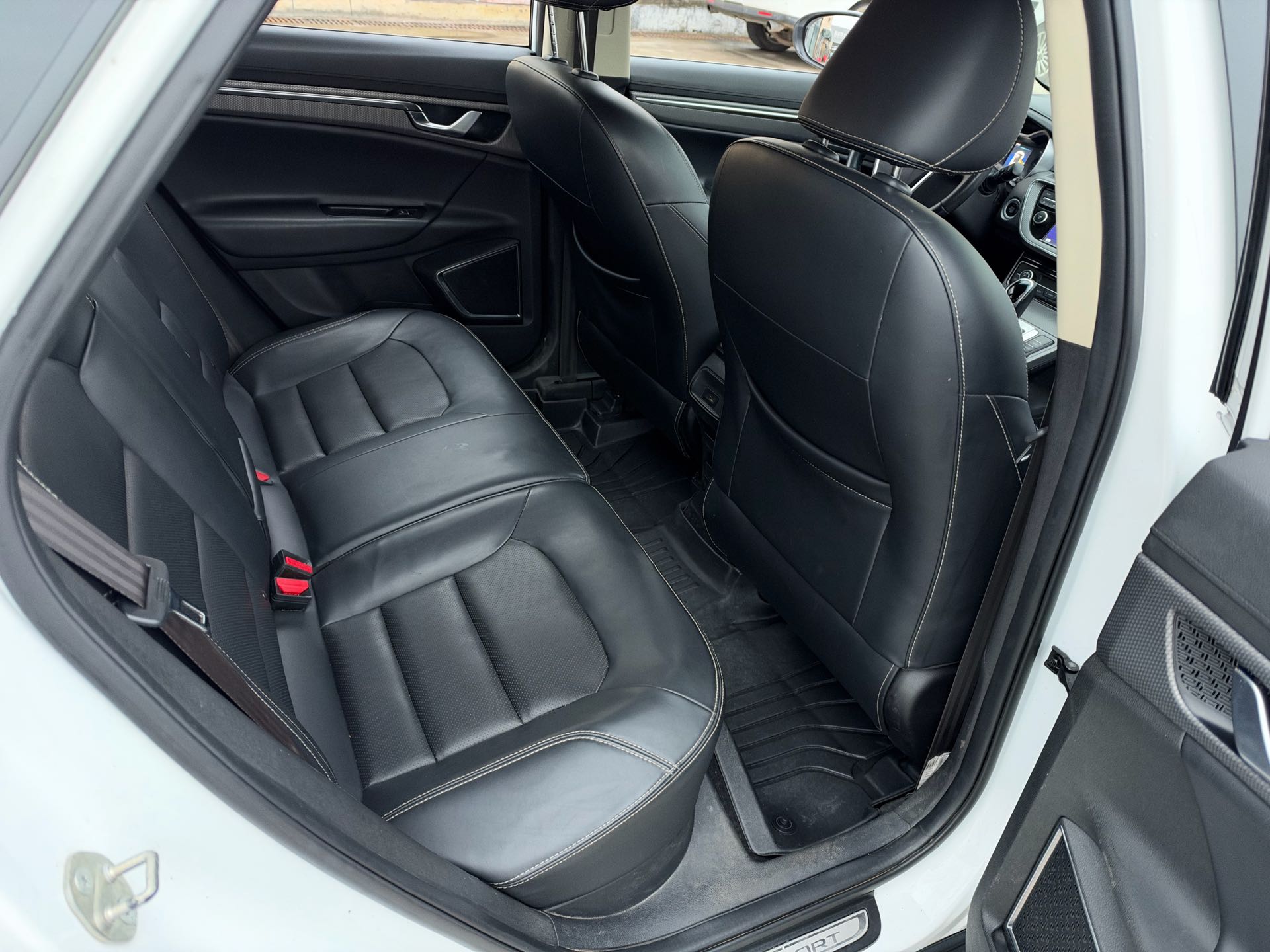 GEELY Emgrand GS 2017 #5 GEELY Emgrand GS 2017 car image #5