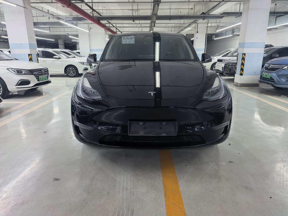 Tesla Model Y 2024 car image #2