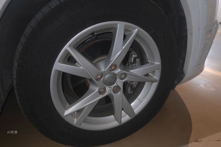 Audi Q3 2018 صورة سيارة #9
