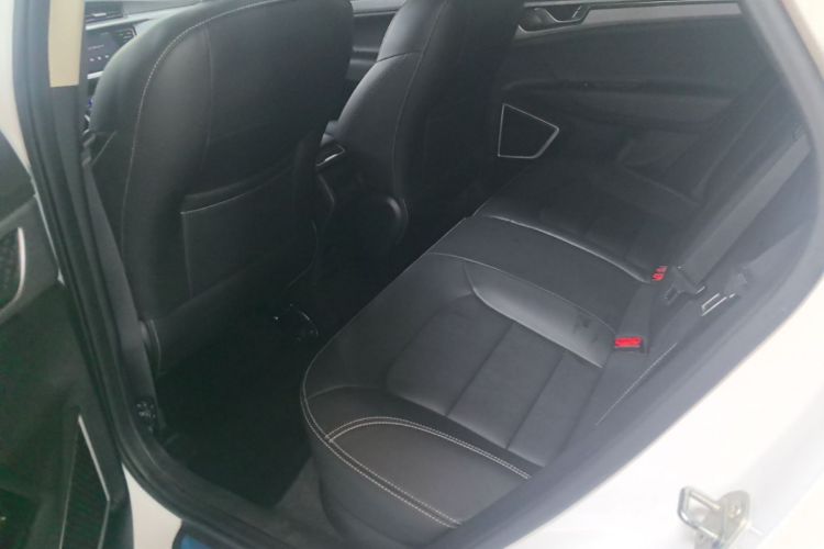 GEELY Emgrand GS 2020 car image #13