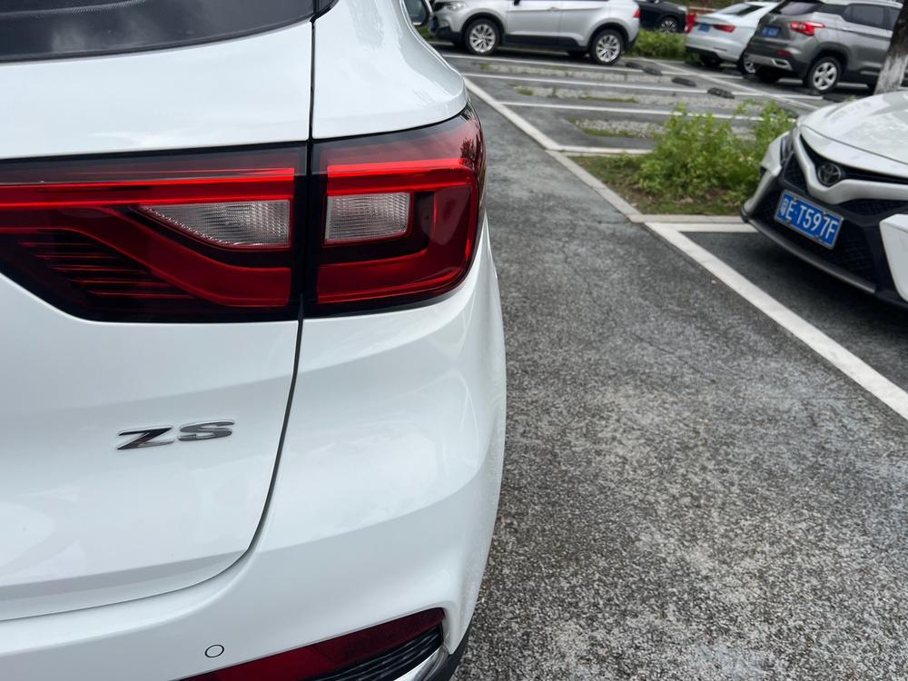 MG ZS 2017 car image #9