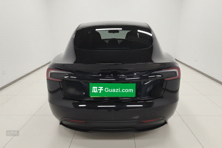 Tesla Model 3 2025 immagine di auto #6