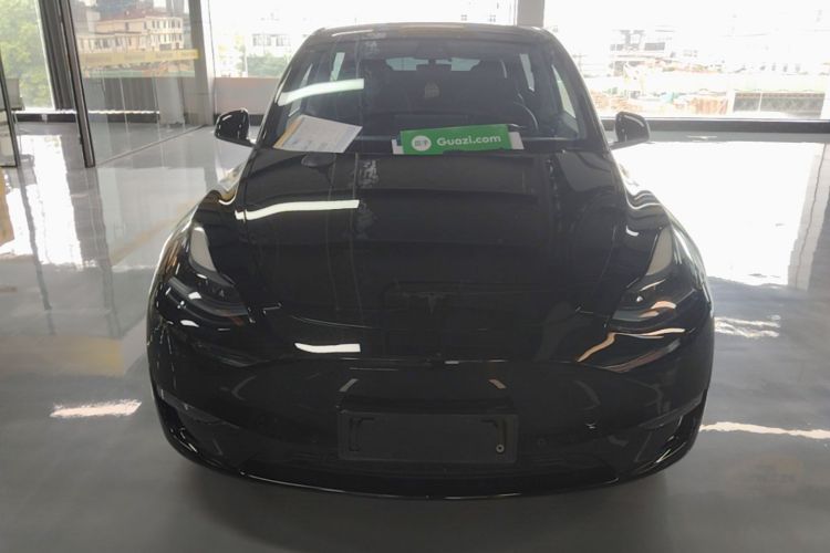 Tesla Model Y 2023 #3 Tesla Model Y 2023 car image #3