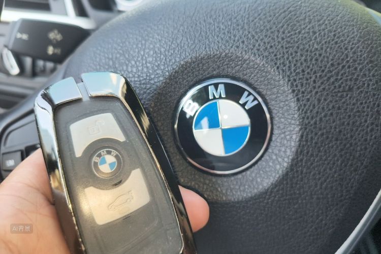BMW 3 Series 2019 #10 BMW 3 Series 2019 car image #10