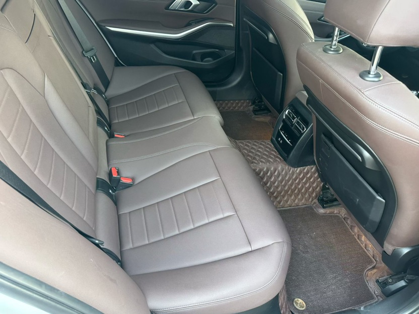 BMW 3 Series 2020 car image #4
