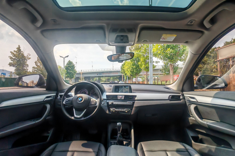 BMW X1 2018 immagine di auto #16