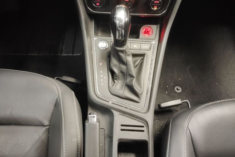 Volkswagen Lavida 2018 car image #14