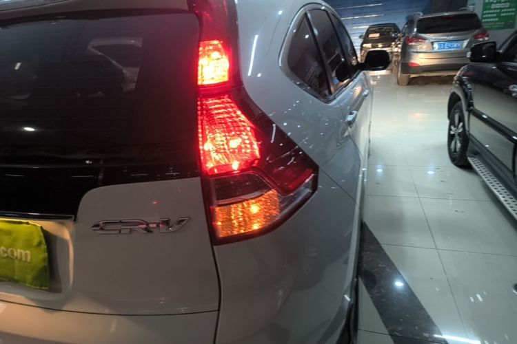 Honda CR-V 2015 #8 Honda CR-V 2015 car image #8