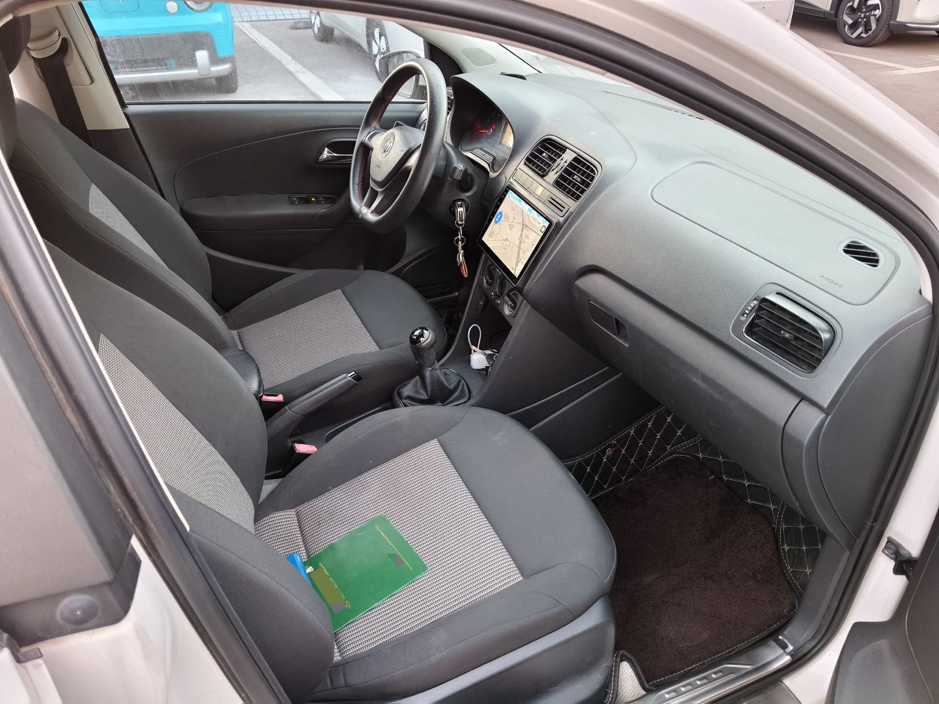 Volkswagen Polo 2016 #10 Volkswagen Polo 2016 car image #10