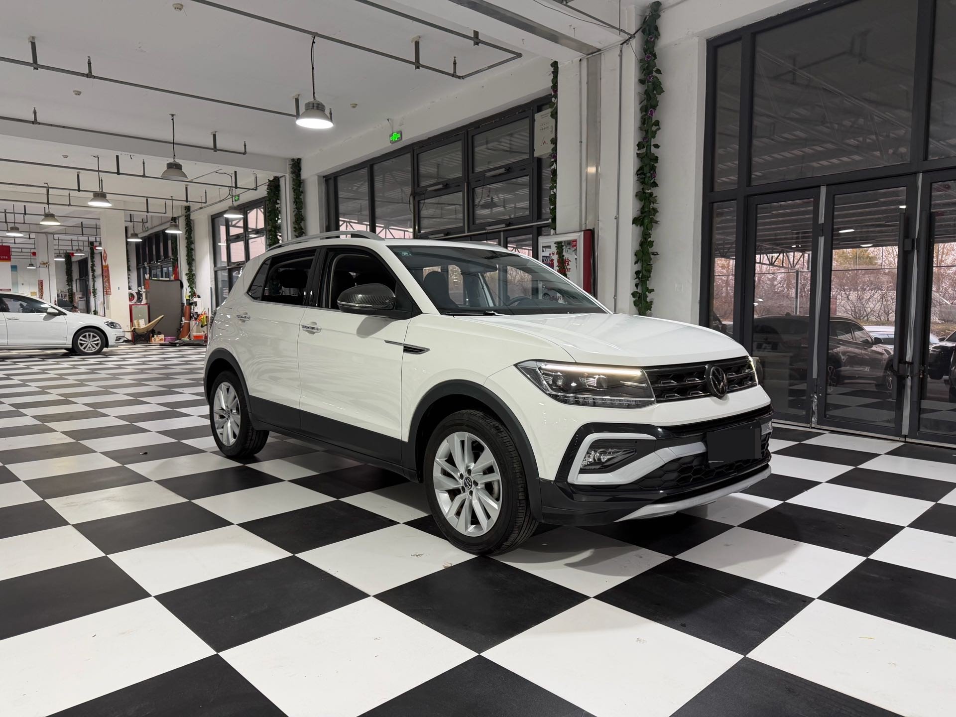 Volkswagen T-Cross 2022 изображение автомобиля #3