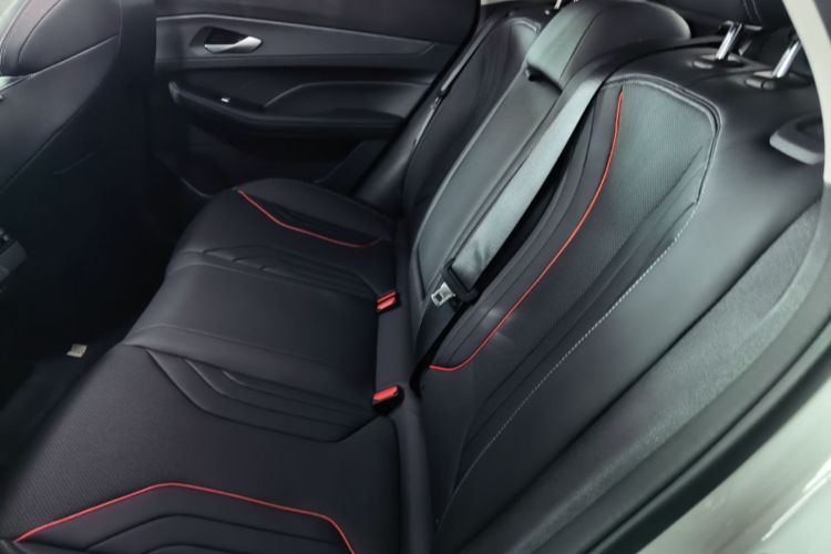 GEELY Binray 2026 #17 GEELY Binray 2026 car image #17
