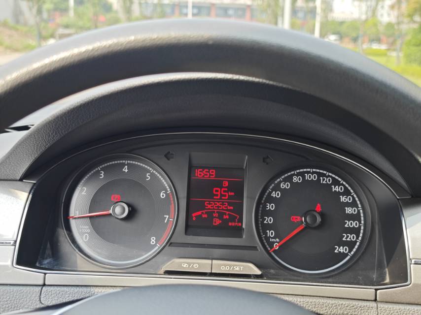 Volkswagen Santana 2021 صورة سيارة #9