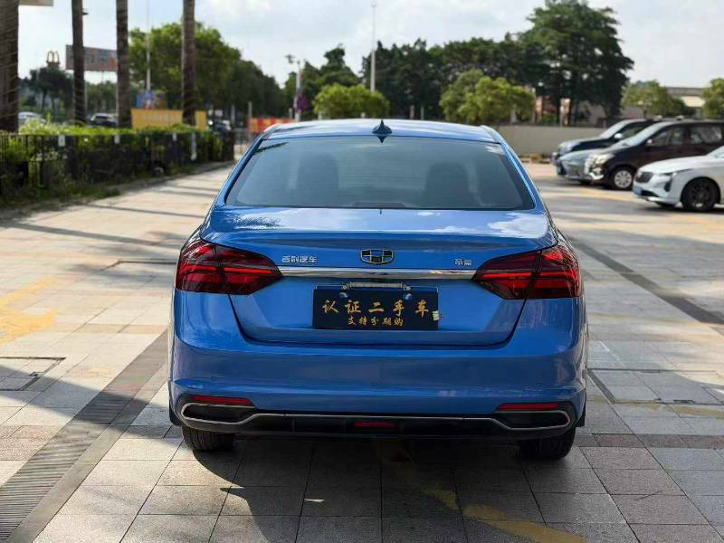 GEELY Emgrand 2019 car image #5