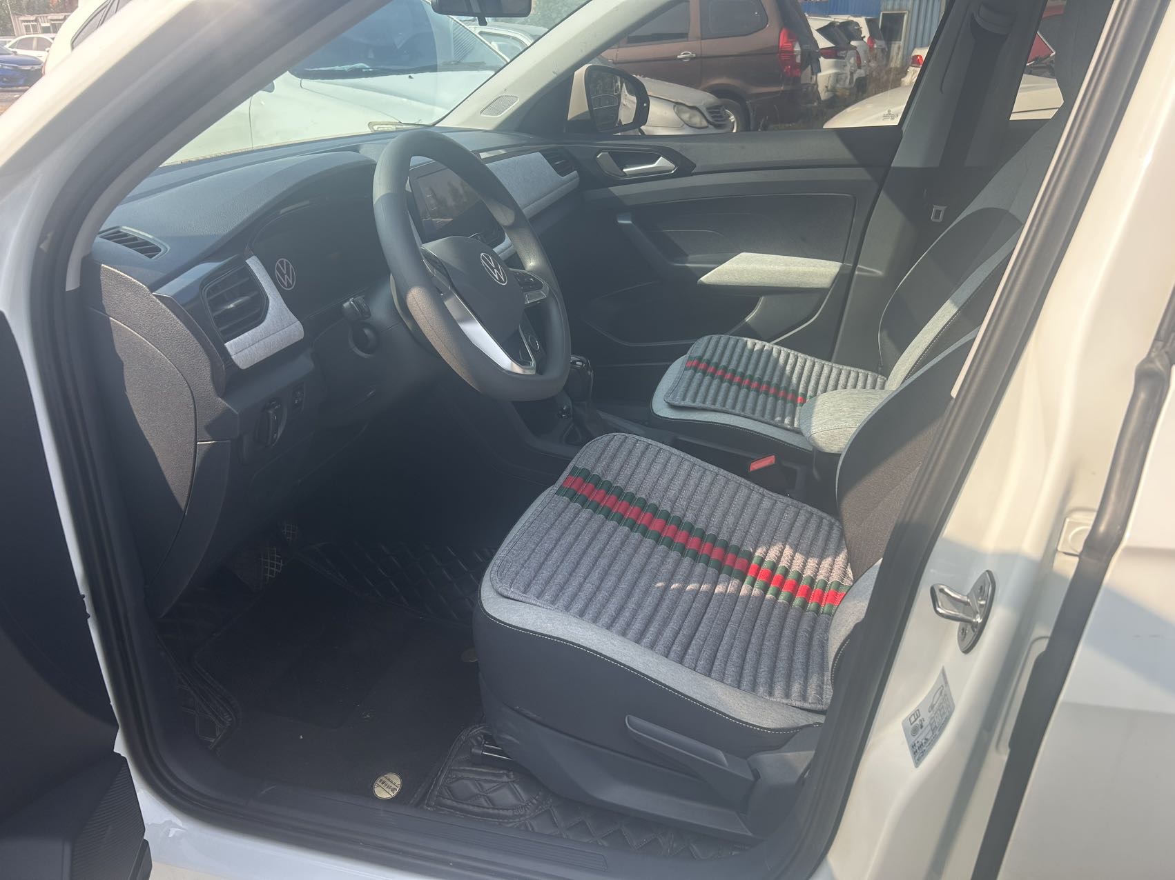Volkswagen Tharu 2025 #3 Volkswagen Tharu 2025 immagine di auto #3