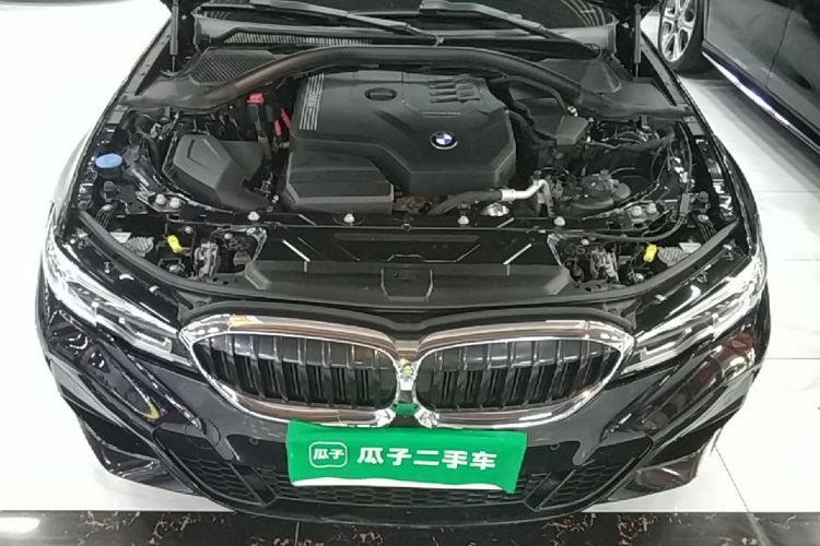 BMW 3 Series 2022 car image #20