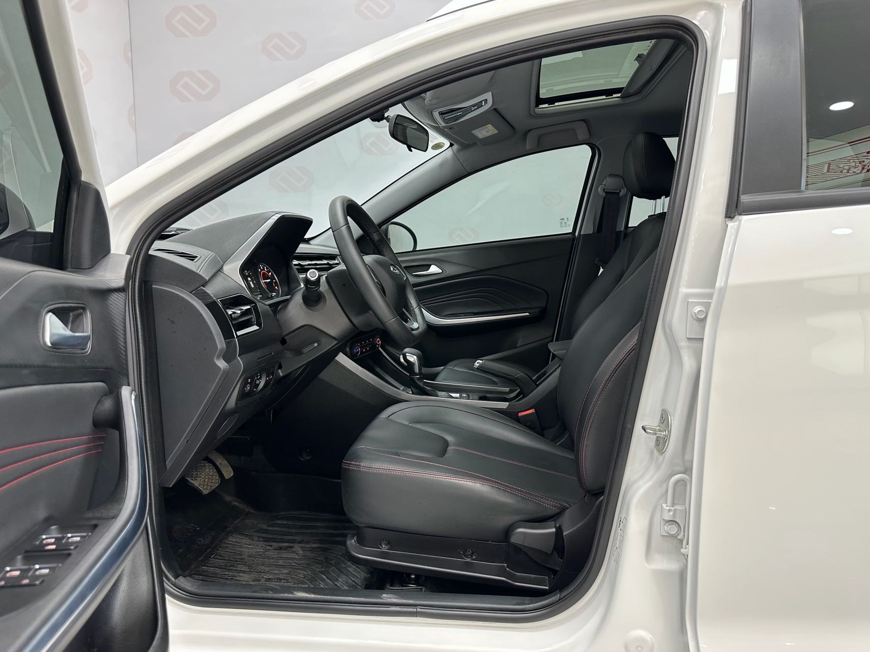 Chery Tiggo 3x 2022 immagine di auto #4