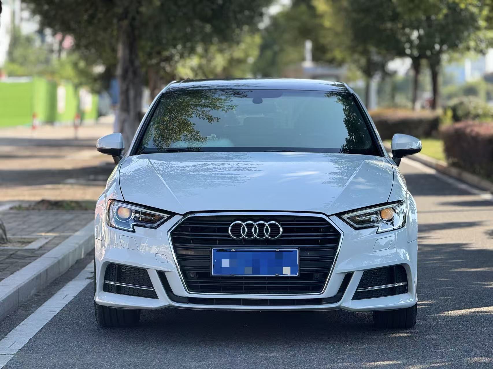 Audi A3 2018 immagine di auto #2