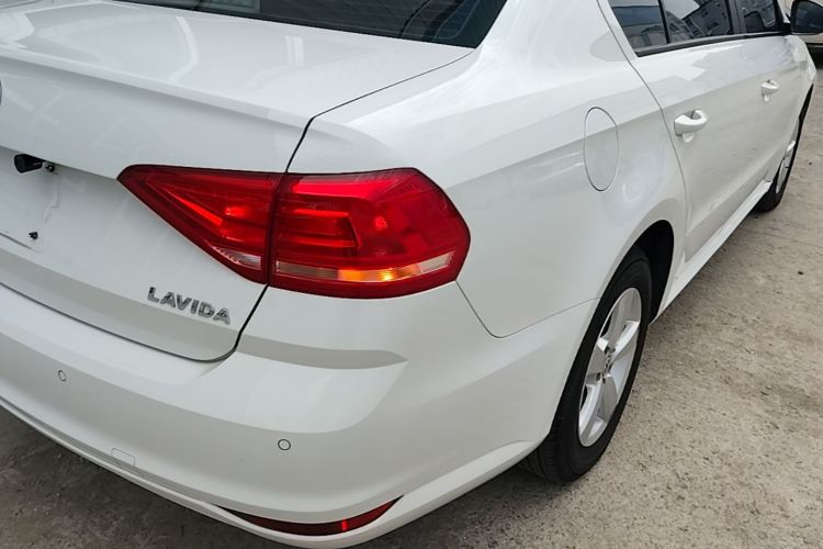 Volkswagen Lavida 2016 car image #8