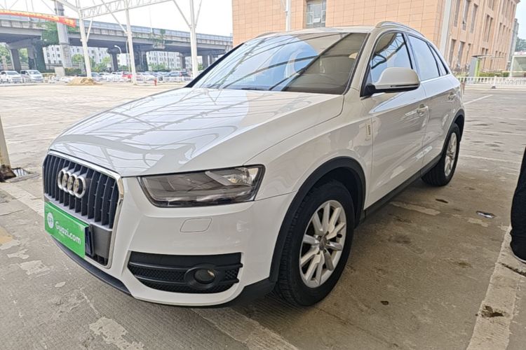 Audi Q3 2015 car image #2