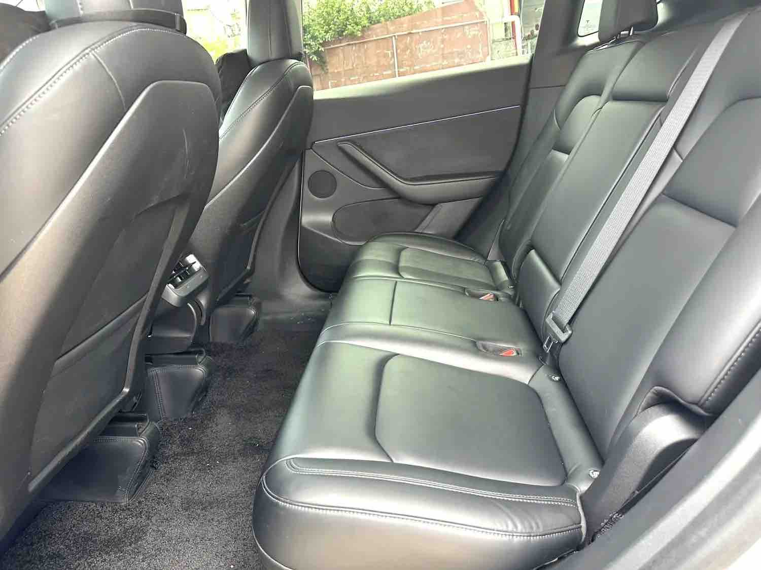 Tesla Model Y 2022 car image #8