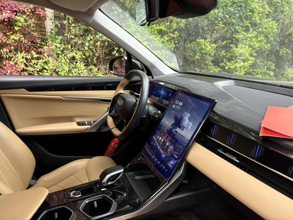 GEELY Boyue L 2023 car image #10