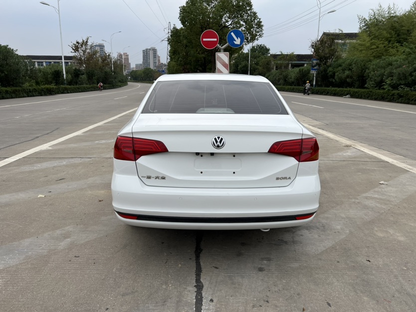 Volkswagen Bora 2017 imagem de carro #4