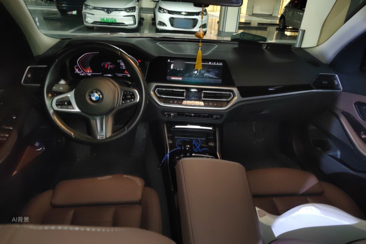 BMW 3 Series 2020 car image #11