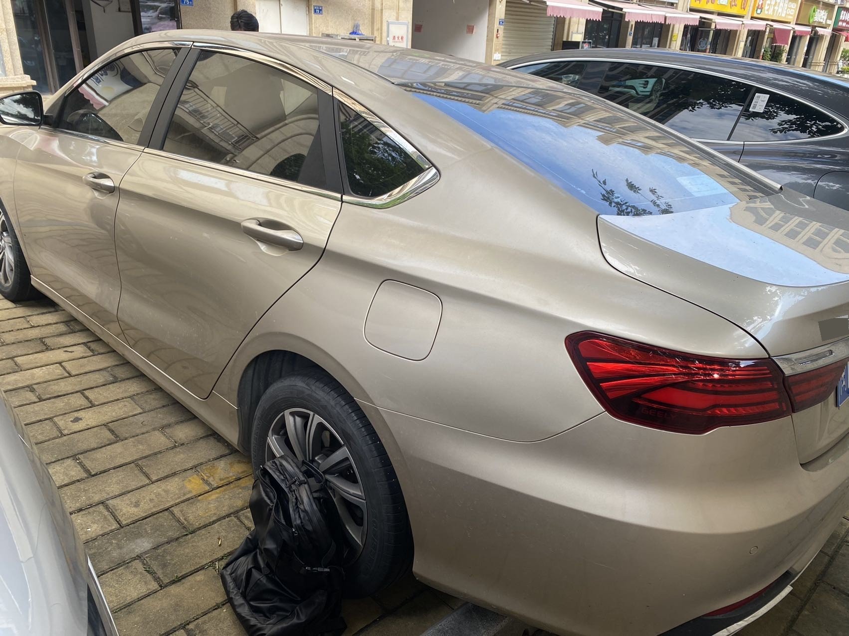 GEELY Binray 2019 image de voiture #5
