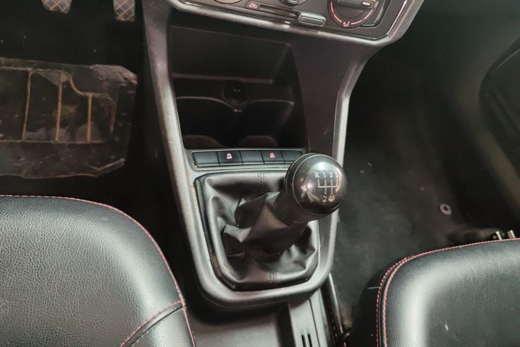 Volkswagen Santana 2019 car image #14