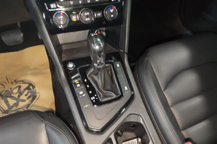 Volkswagen Tharu 2020 car image #14