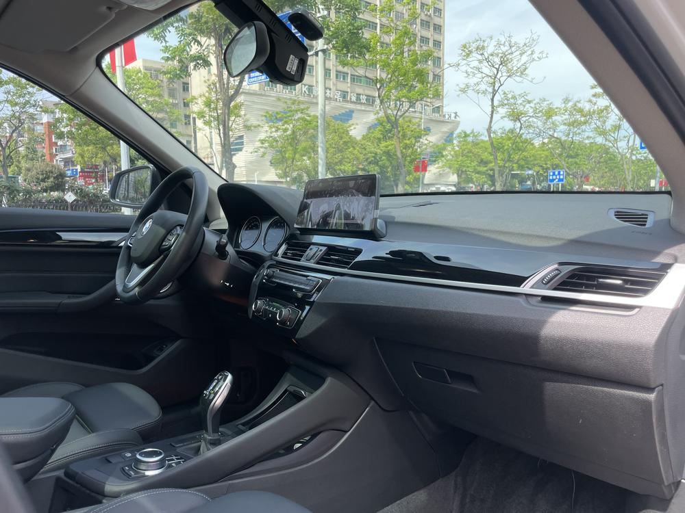 BMW X1 2021 car image #11