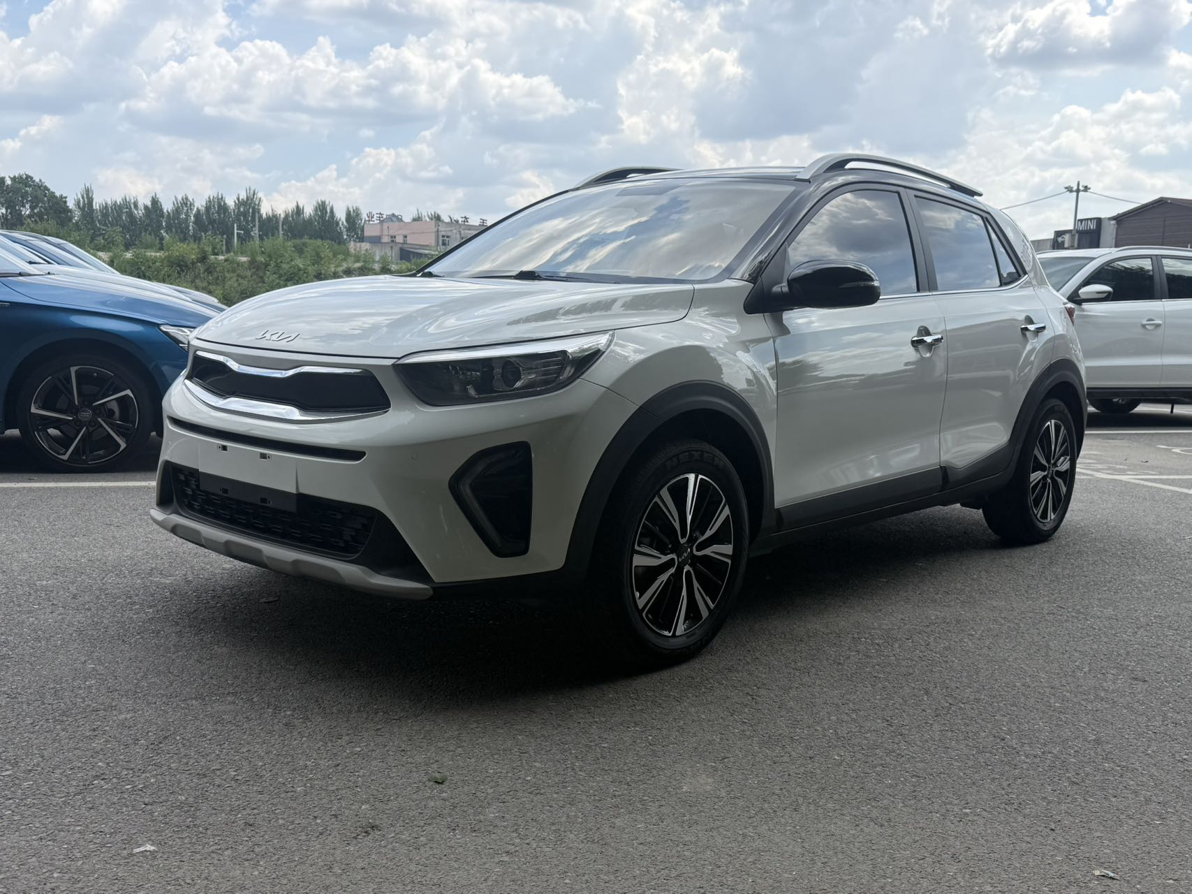 Kia KX1 2022 car image 