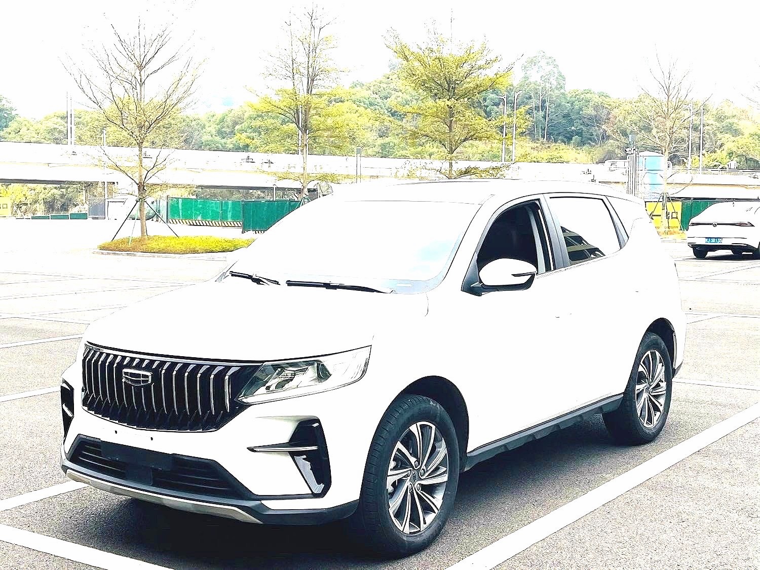 GEELY Vision X6 2022 car image 