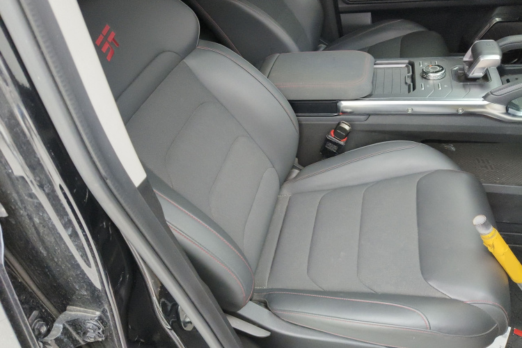 Jetour Traveller 2024 car image #24