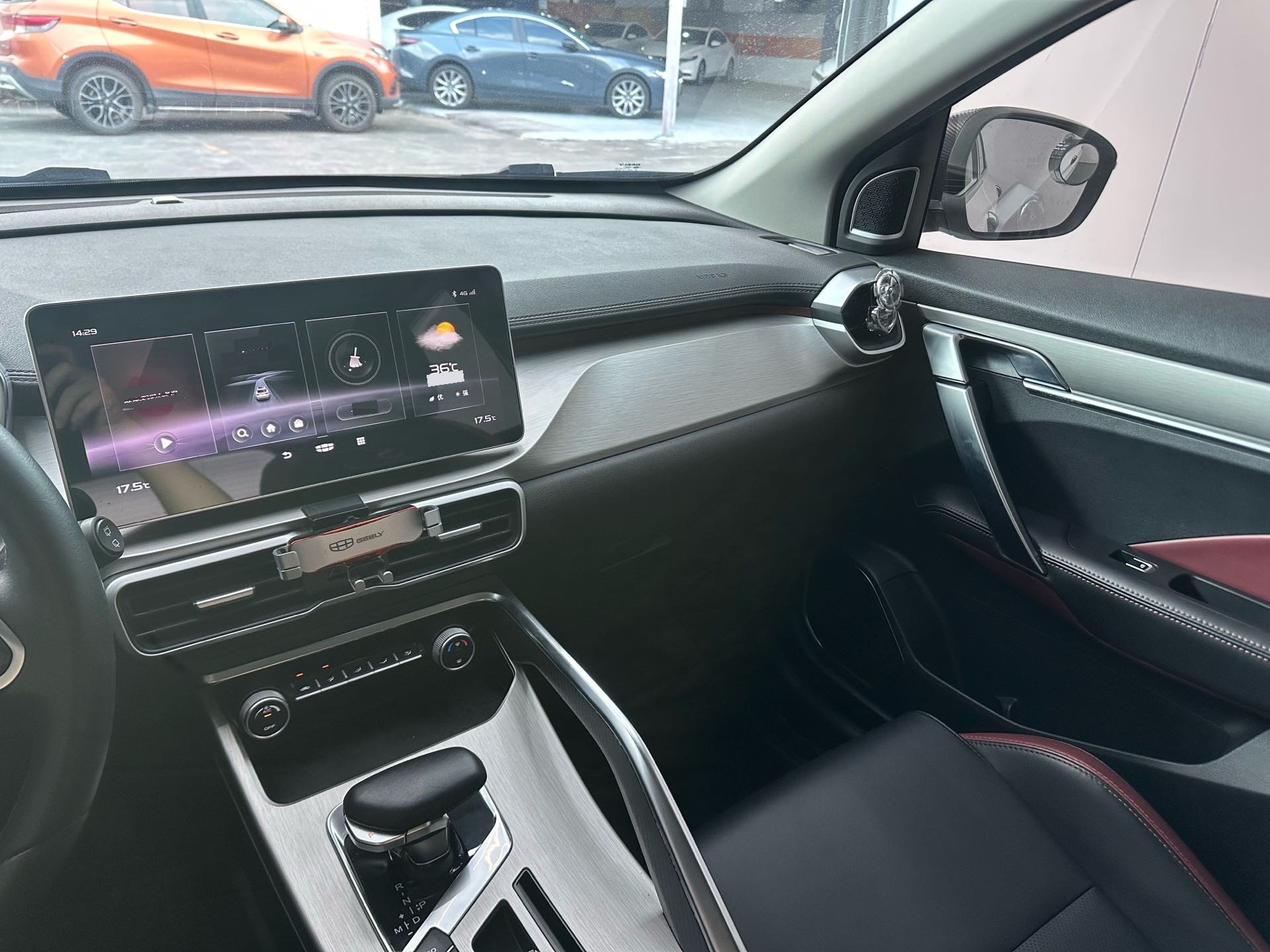 GEELY Coolray 2022 #8 GEELY Coolray 2022 car image #8