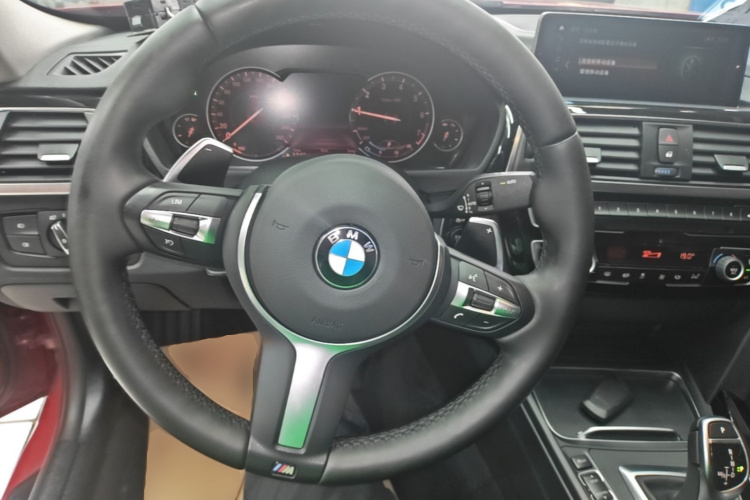 BMW 3 Series 2018 #15 BMW 3 Series 2018 car image #15