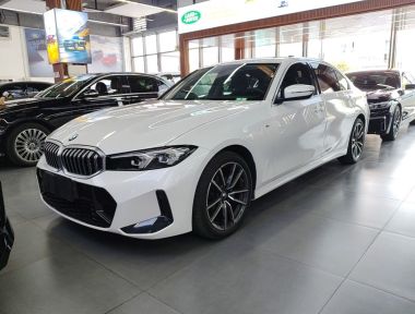 BMW 3 Series 2024 car image 