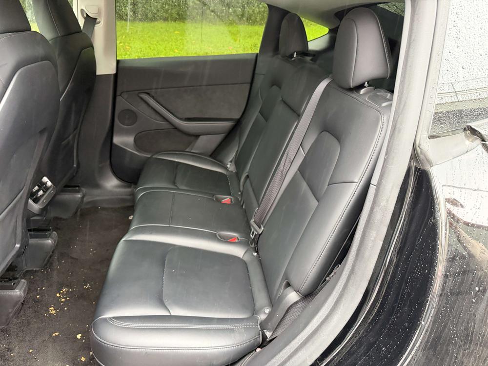 Tesla Model Y 2024 car image #14