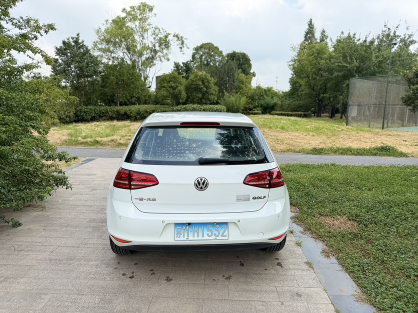 Volkswagen Golf 2015 car image #4
