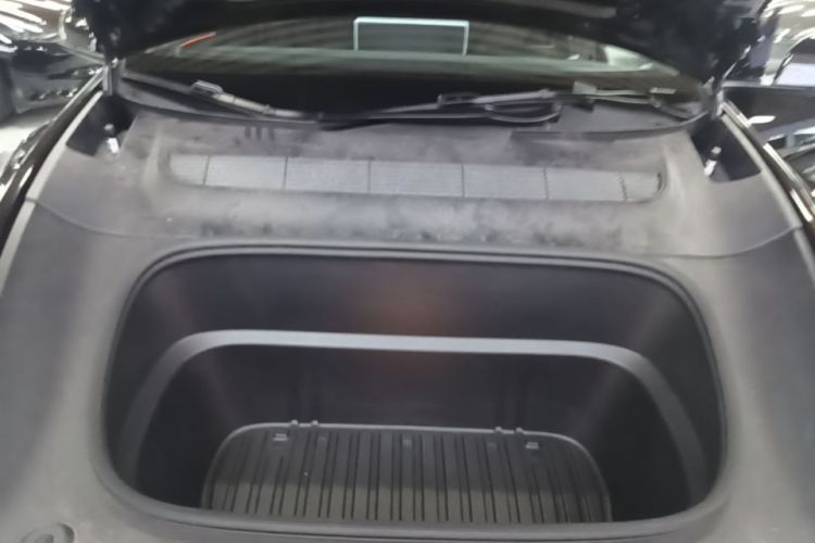 Tesla Model Y 2025 #22 Tesla Model Y 2025 car image #22
