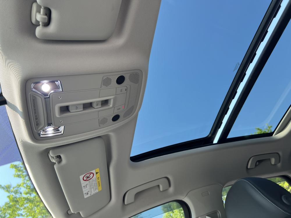 Audi Q3 2023 car image #24