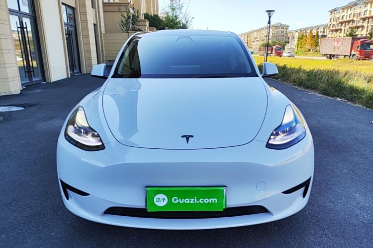 Tesla Model Y 2022 #3 Tesla Model Y 2022 car image #3