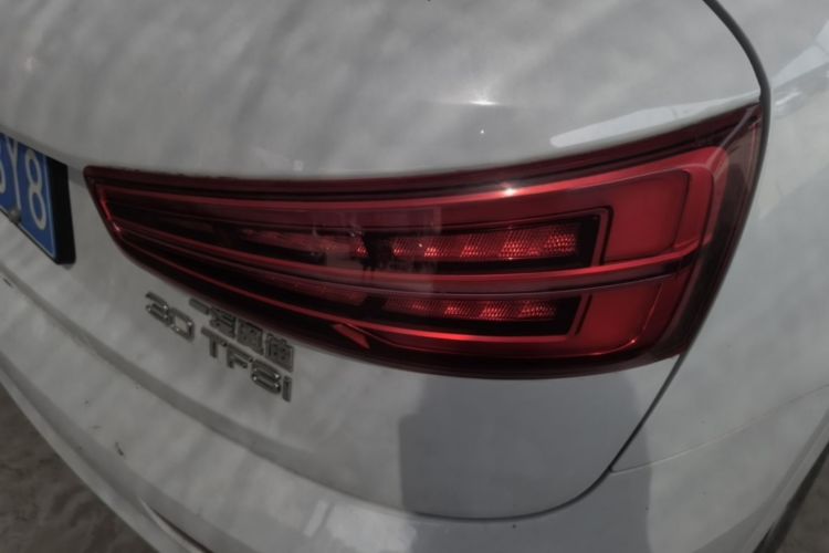 Audi Q3 2018 #8 Audi Q3 2018 car image #8