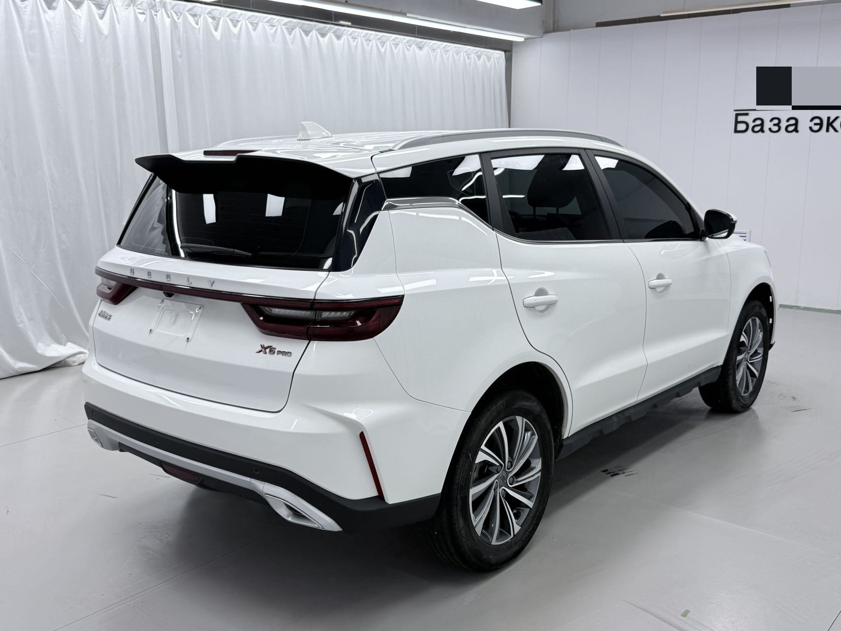 GEELY Vision X6 2022 صورة سيارة #6